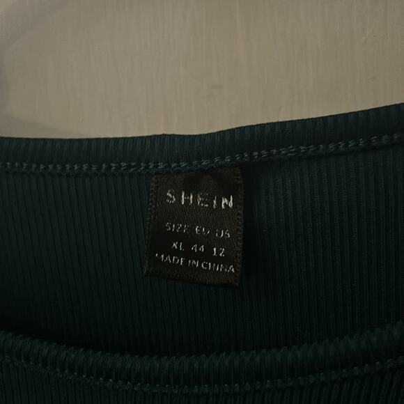 SHEIN Green Ruched Front Short Sleeve Crewneck Top XL  Corporate Siren Casual - Picture 8 of 9